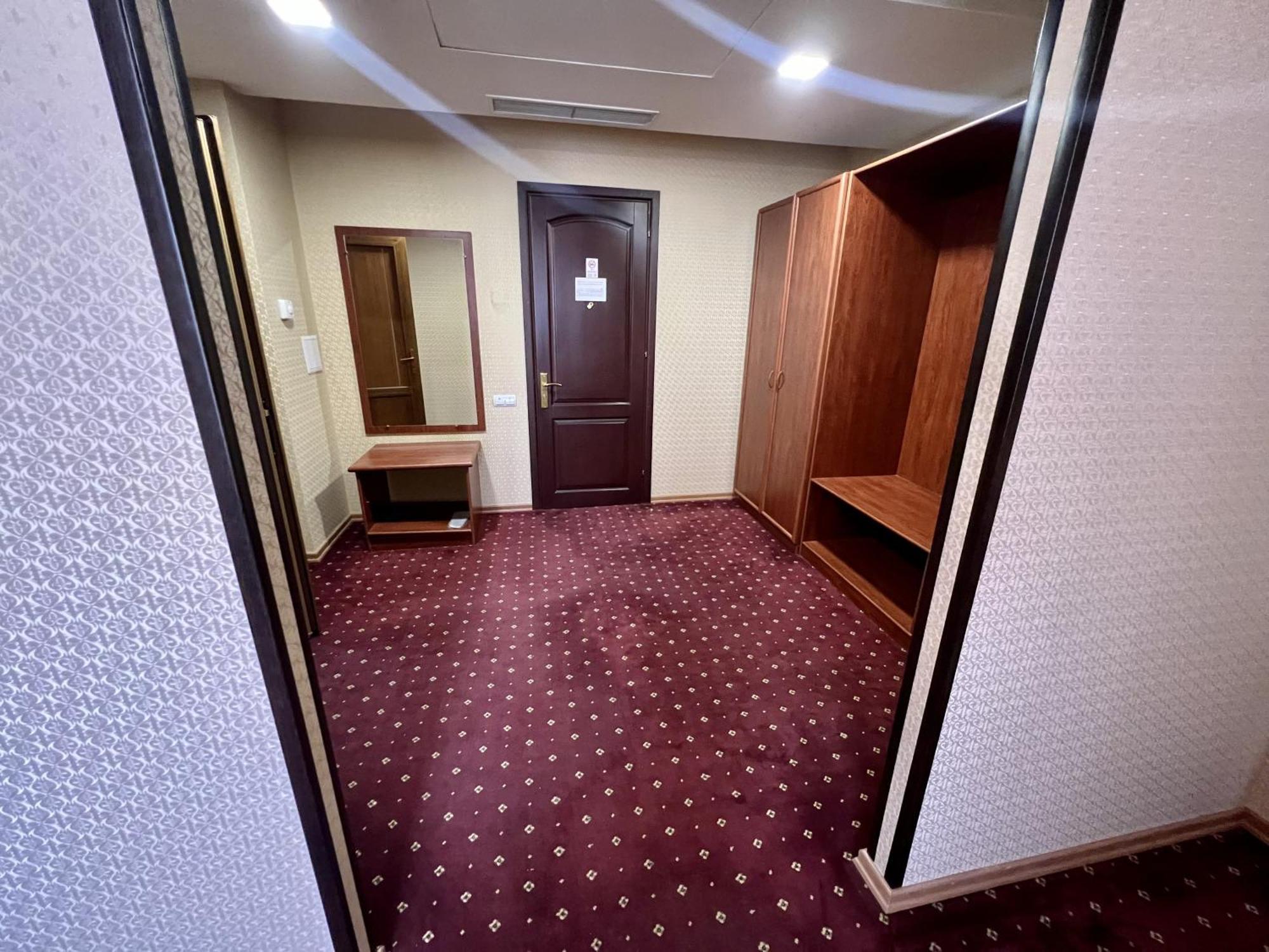 Armenian Royal Palace Yerevan Luaran gambar