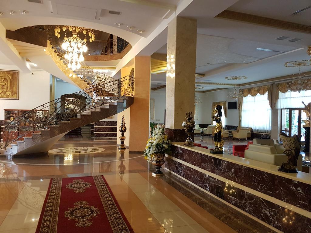 Armenian Royal Palace Yerevan Luaran gambar
