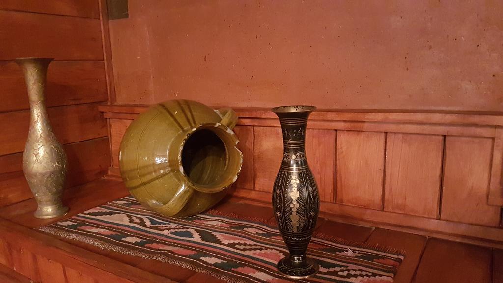 Armenian Royal Palace Yerevan Luaran gambar